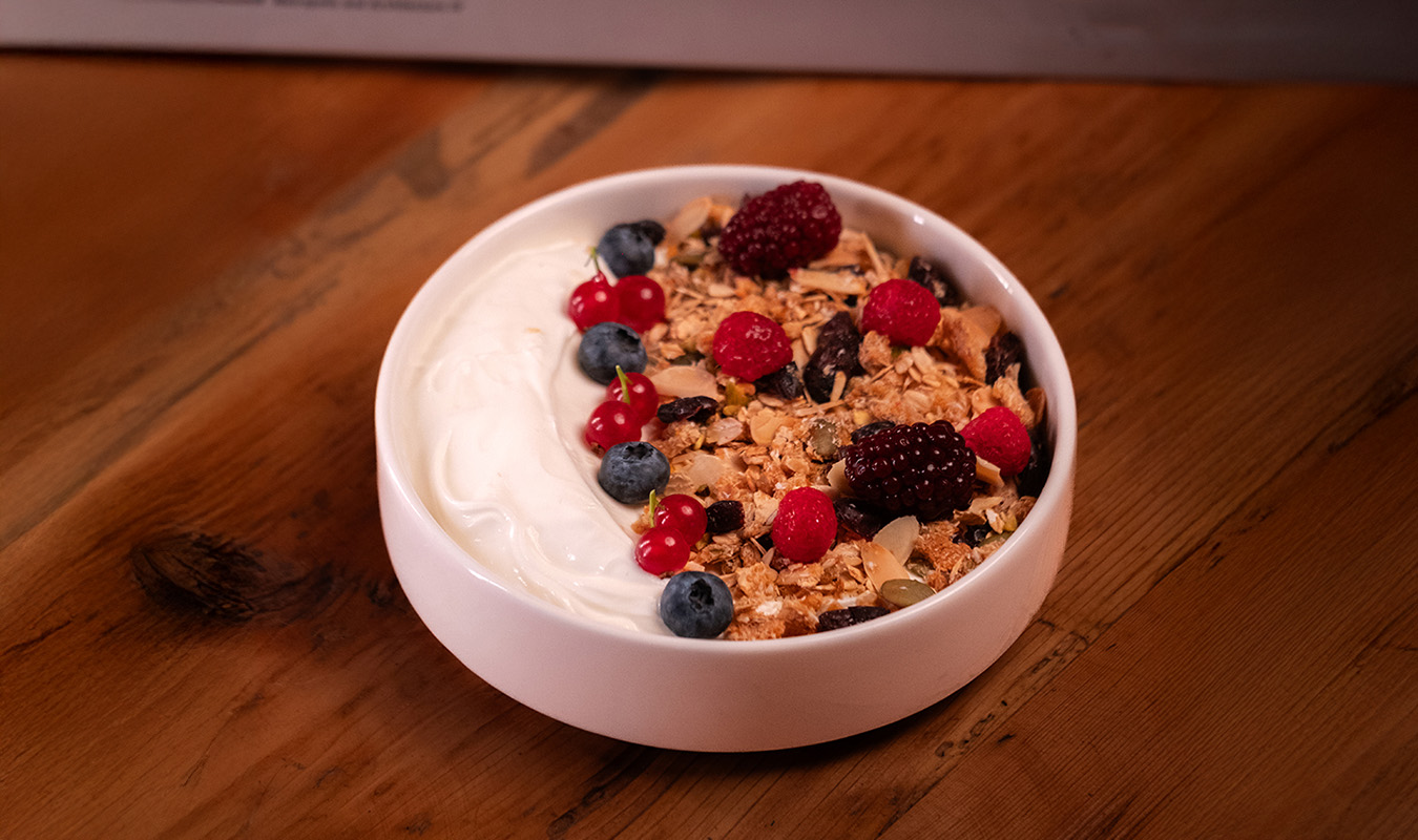 Doğallıkla Dolu Sabahlar: Nadas Fırın'da Granola Bowl